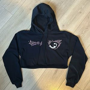 Foxblood Cropped Glam Eyes Cropped Hoodie